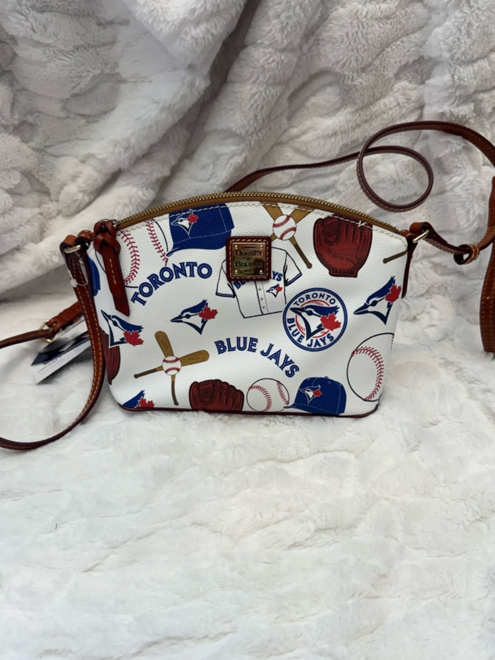 NWoT Dooney Bourke Toronto Bluejays Gameday Suki Crossbody with Medium Wristlet